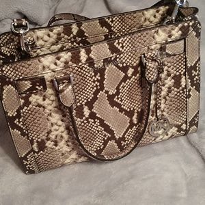 Michael kors handbag